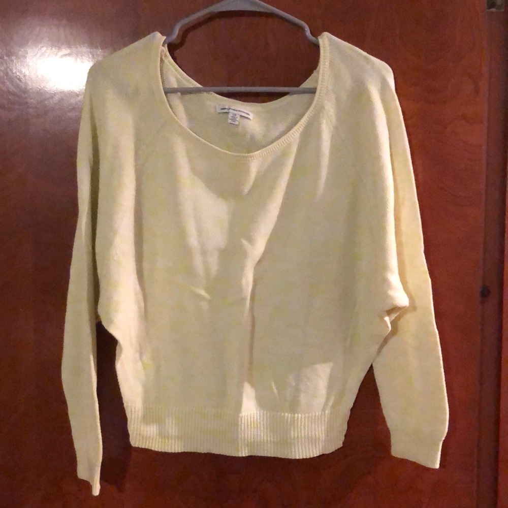 Lightweight sweater